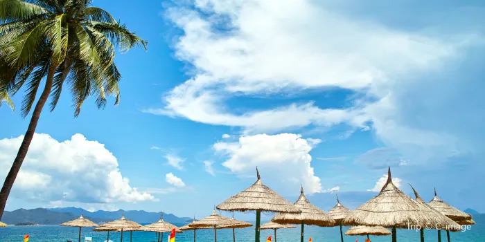 Nha Trang beach image 1