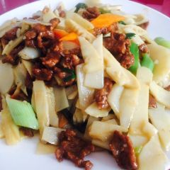 Xia Mei Ren Jia Local Restaurant (Historical Culture Dining Resort Branch) User Photo