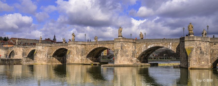 Alte Mainbrücke