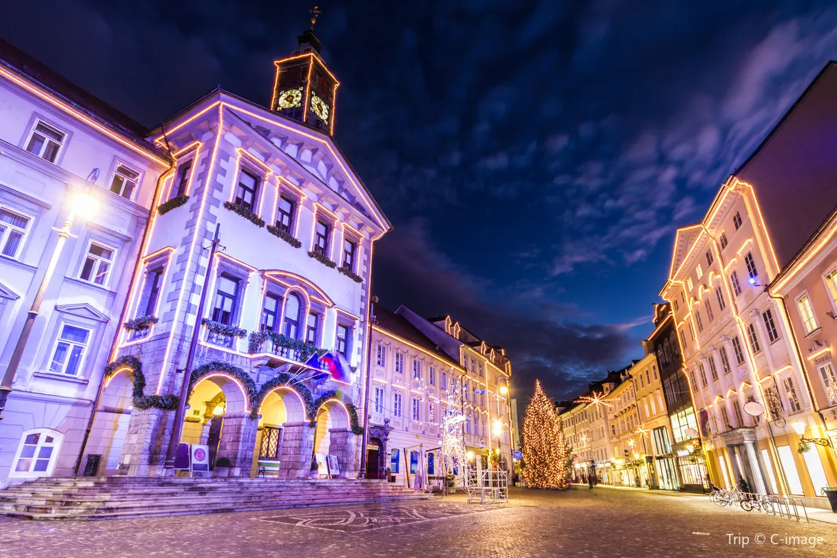 2_Town Hall