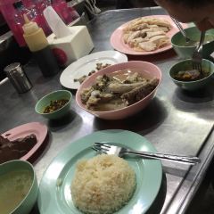 Go-Ang Chicken Rice Pratunam User Photo