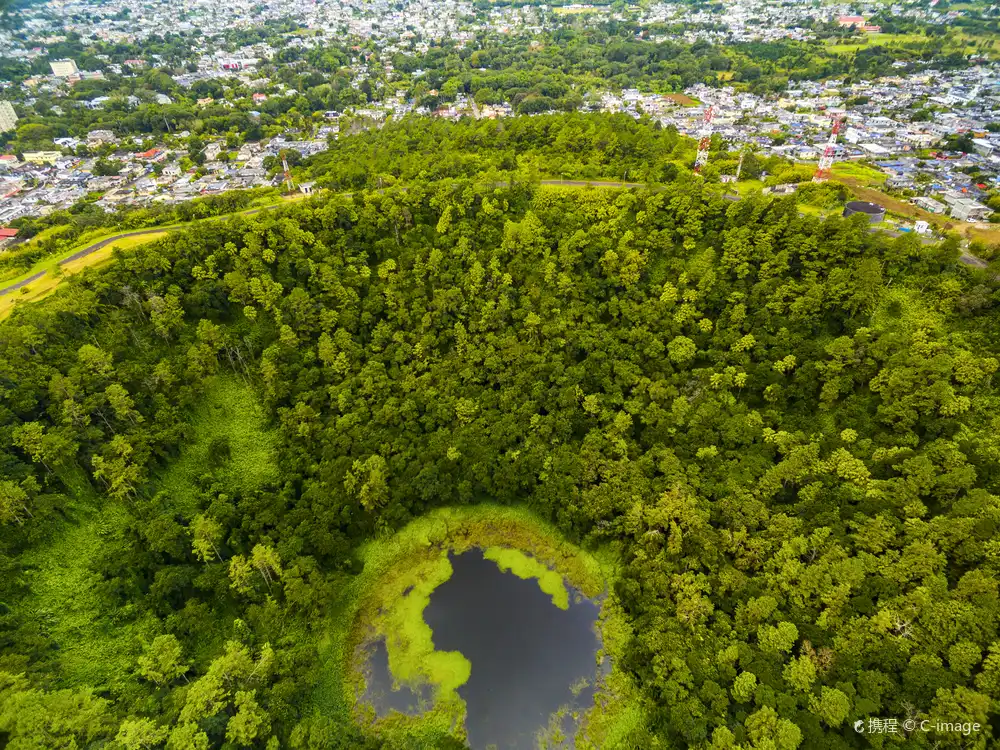 Hotels near Trou Aux Cerfs Volcano
