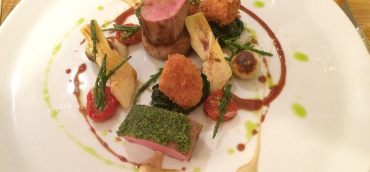 Thomas Carr at The Olive Room
