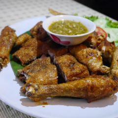 Hong Tauw Inn User Photo