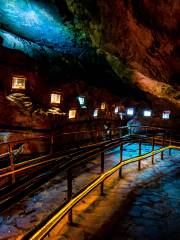 Cheongok Golden Bat Cave