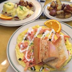 Mama's On Washington Square User Photo