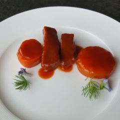 Jiang Tai WuEr (HuanQiu JinRong ZhongXin Restaurant) 여행 사진