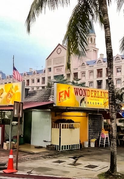 Wonderland Food Store