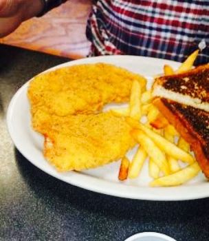 Beaus Cambell Street Diner