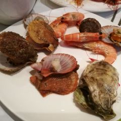 Brigh Radiance Hotel· Four seasons buffet User Photo