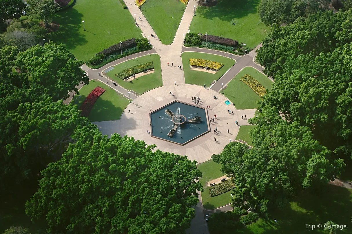 2_Pool of Reflection