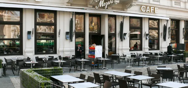 Cafe Mozart