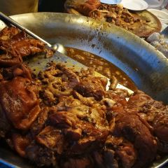 Chang Phueak Pork Leg Rice User Photo