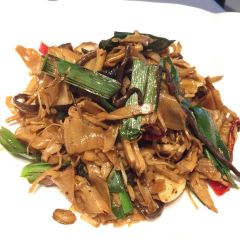 Tian Lun Li  (Xi hu dian) User Photo