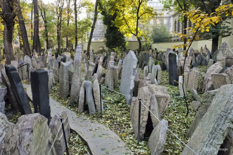 Old Jewish Cemetery