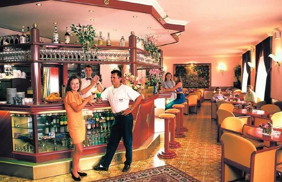 蘭花斯特蘭酒店