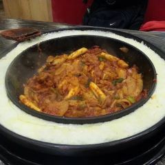 Woomi Dahkgalbi User Photo