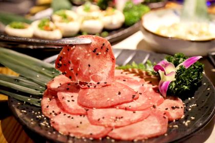 Jing Lan · Roast Meat Ye Shi