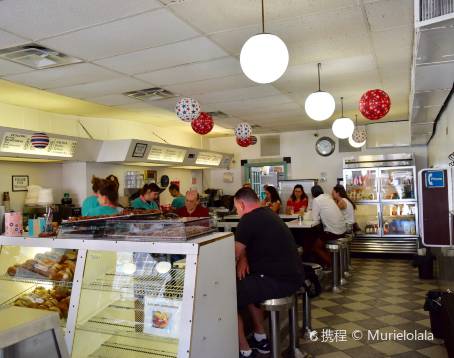 Peter Pan Donut & Pastry Shop