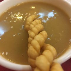 Guanzhongfengqingyuanhuibinlou User Photo