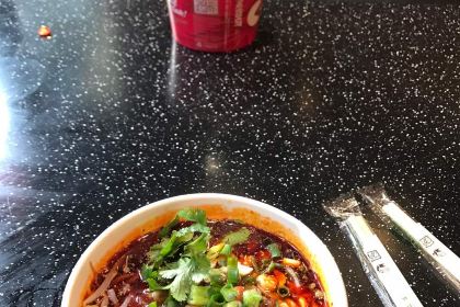 莱得快酸辣粉(炫地店)