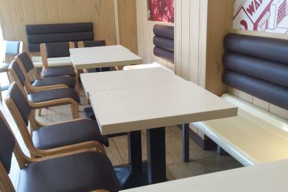 华莱士·全鸡汉堡(汉川福星粤客隆店)