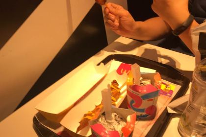 麦当劳(本溪永丰街华联店)