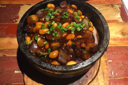 YI KUAI QI CAN TING WU YUE DIAN