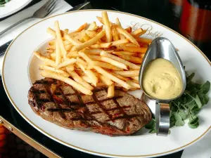 Les Bubbles Steakhouse