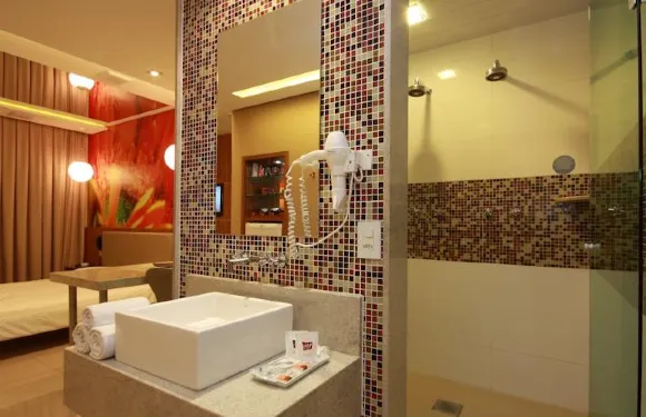 維塔拉汽車旅館（限成人）