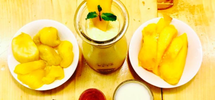 The Smoothie Bar