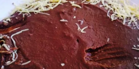 Huevos Motulenos y Mas
