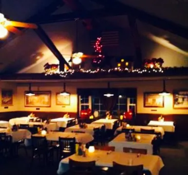 Rooster's Barn & Grill