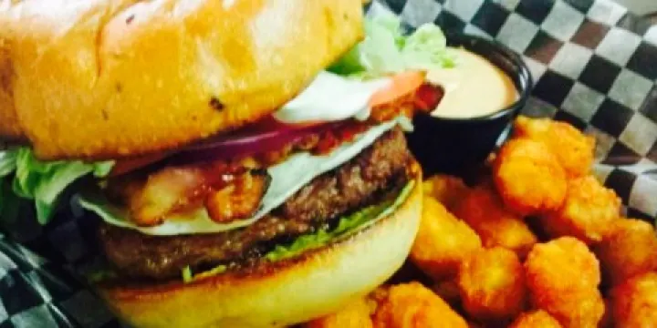 Strikers Bar & Grill