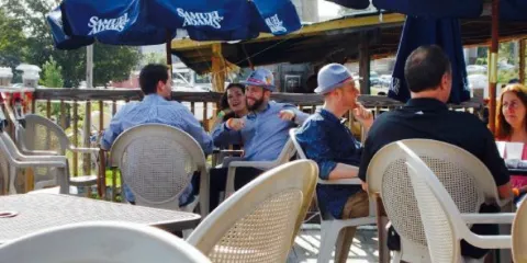 Castaways Restaurant & Lounge