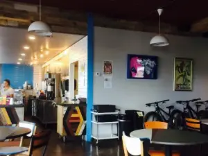Red Raven Bike Cafe