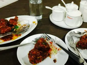 Hatari Restaurant