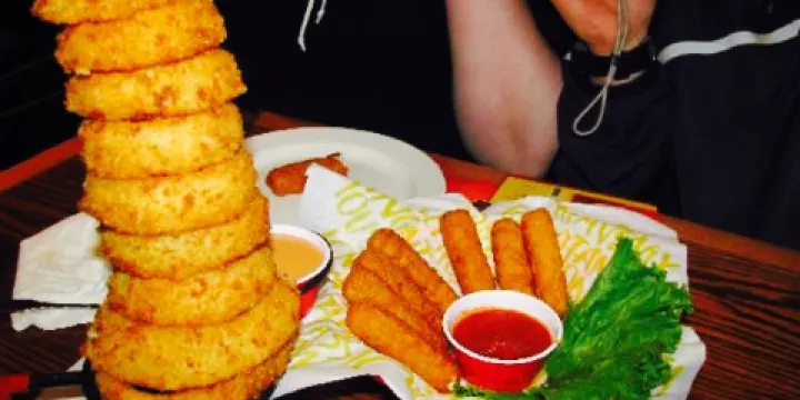 Red Robin Gourmet Burgers