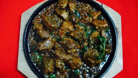 Maha Chai Thai Restaurant in マンダレイ