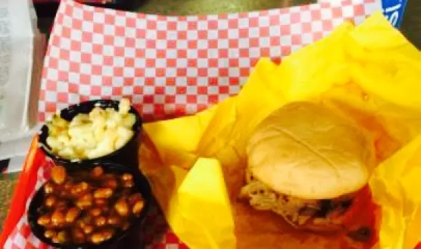 Moe's Original Bar B Que