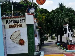 La Canasta