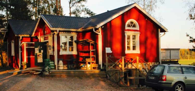 Maatilapuoti & Gardsboden