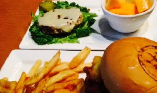 B-52 Burgers and Brew Inver Grove Heights