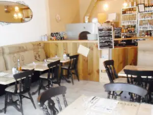 BON APP' PIZZ （Biozzina）
