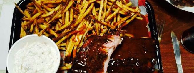 Royal Oaks Bar & Grill