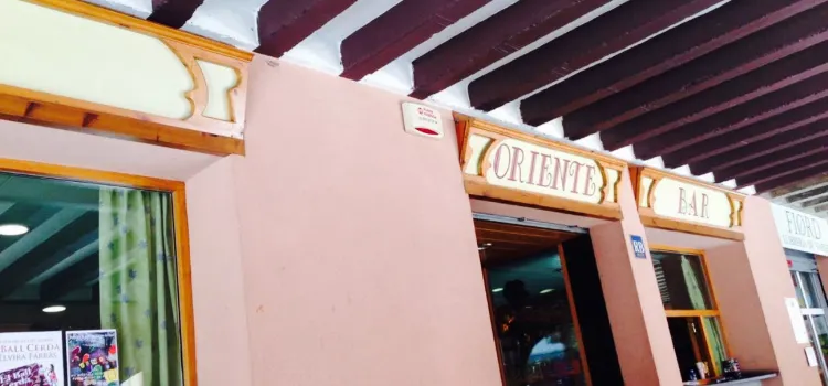 Cafe Oriente Bar