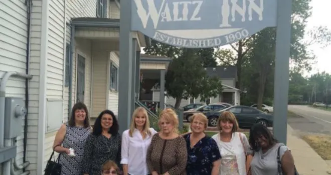Waltz Inn
