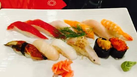 Sushi by Kazu