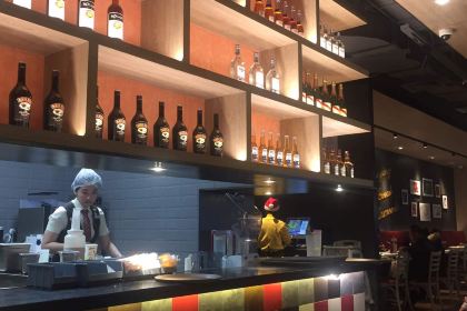 必胜客(融信店)