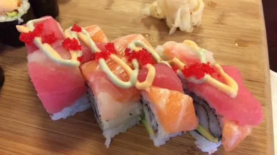 Big Wave Sushi